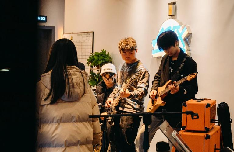 翻牌后多街跟注的隐性风险（翻牌后多轮跟注的潜在风险）