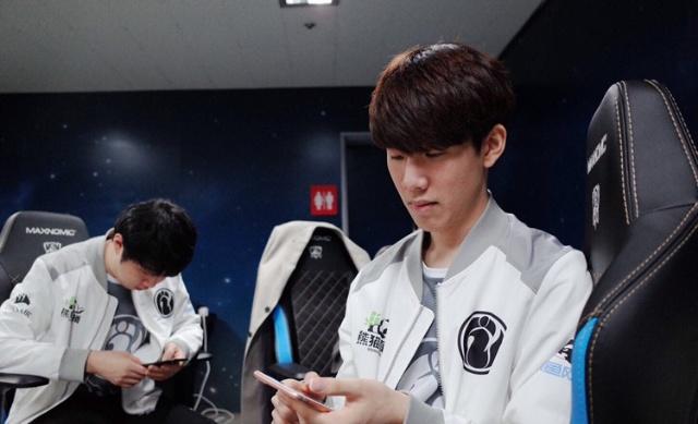 IEM科隆2024：火仔？炎帝！ Vitality 2-0 MOUZ晋级半决赛