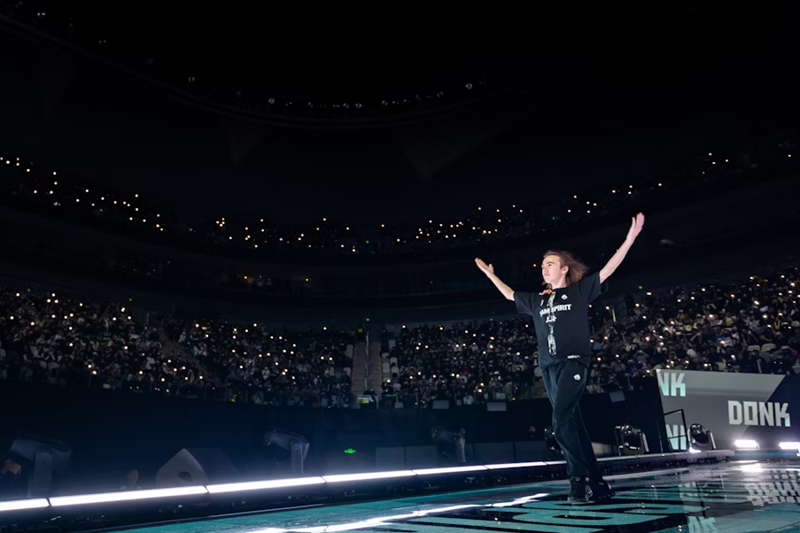 JiaQi 骑马真的很强！ JiaQi Kaisa 强行拿下四杀扭转局势并且 Royal Never Give Up 击败了 Anyone's Legend